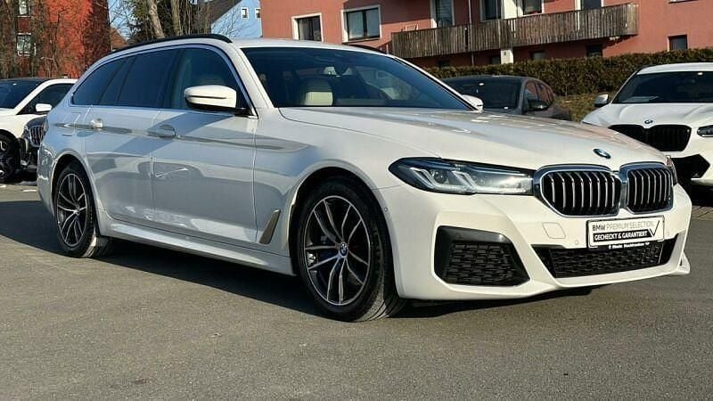 Gebraucht BMW 540 M Sport 340 PS (250 kW) 2022 Alpinweiss Kombi