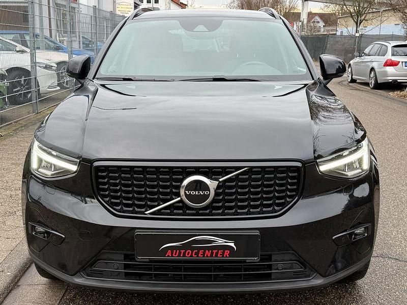 Gebraucht Volvo XC40 Plus 129 PS (94 kW) 2023 Schwarz SUV