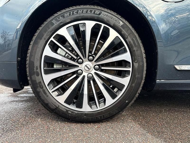 Gebraucht Volvo V90 Core 349 PS (256 kW) 2025 Denim blue Kombi