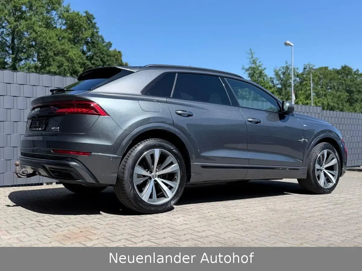 Gebraucht Audi Q8 S-Line 286 PS (210 kW) 2019 Grau SUV