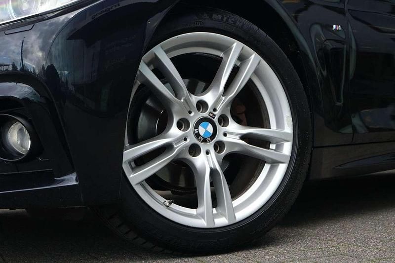 Gebraucht BMW 420 Executive 184 PS (135 kW) 2016 Carbonschwarz metallic Coupé