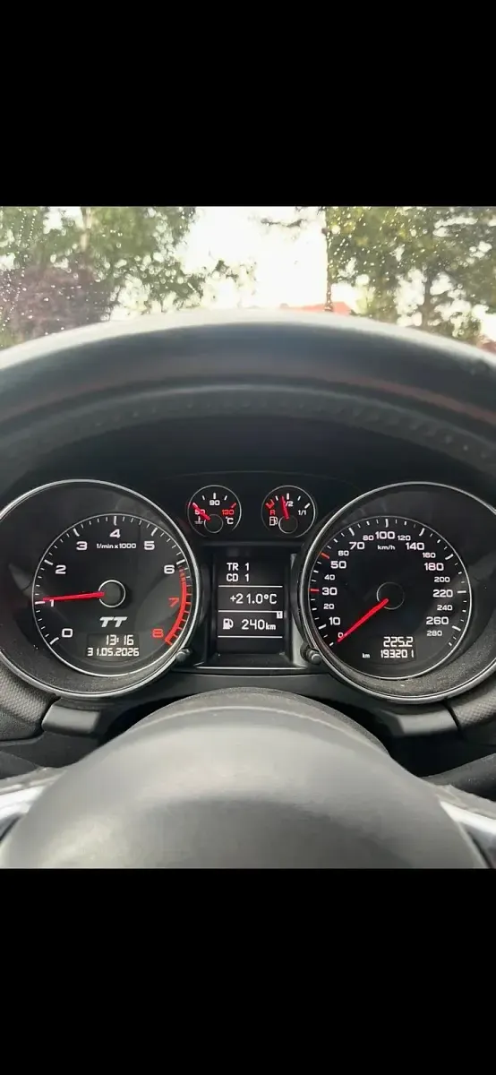 Gebraucht Audi TT Roadster 160 PS (117 kW) 2011 Schwarz Cabrio