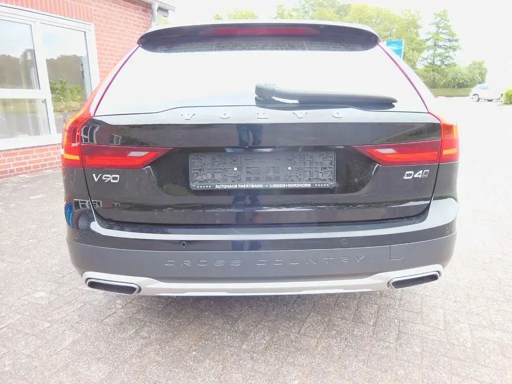 Gebraucht Volvo V90 CC 190 PS (139 kW) 2019 Schwarz Kombi