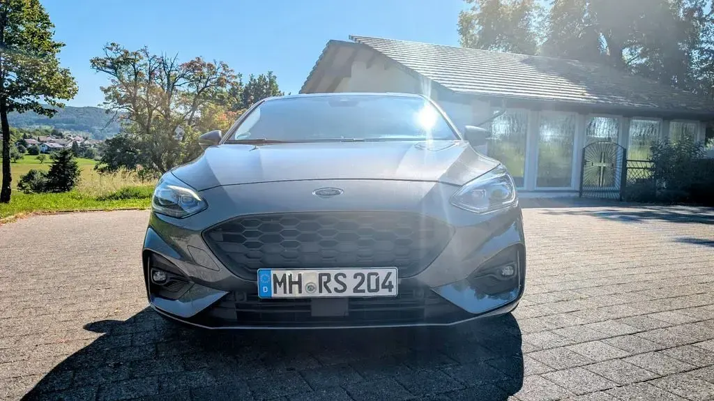 Gebraucht Ford Focus ST-Line 182 PS (133 kW) 2020 Grau Limousine