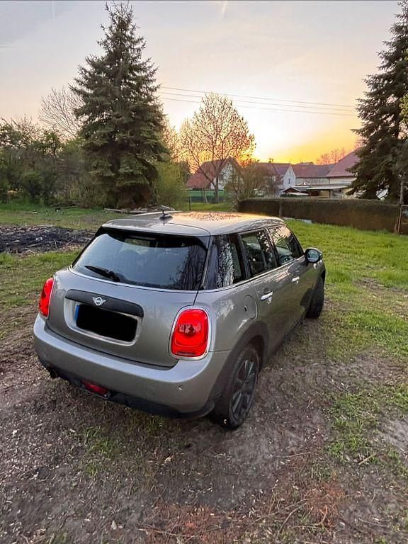 Second-hand Mini ONE 102 CP (75 kW) 2018 Gri Hatchback