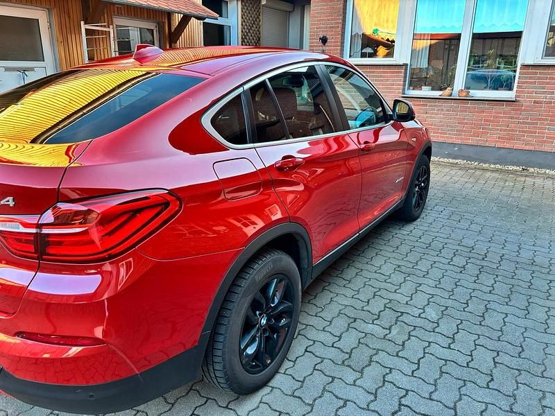Gebraucht BMW X4 190 PS (139 kW) 2015 Rot SUV