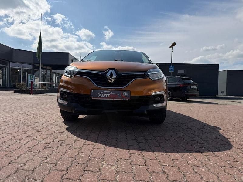 Gebraucht Renault Captur LIMITED 131 PS (96 kW) 2019 Schwarz SUV