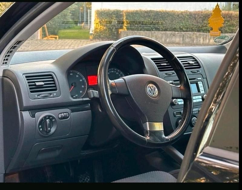 Gebraucht VW Golf V 75 PS (55 kW) 2007 Schwarz Kleinwagen