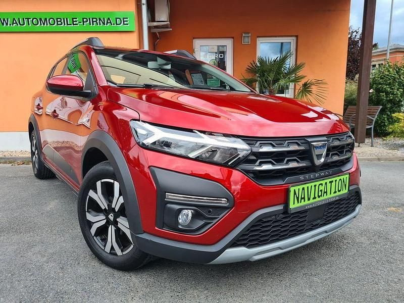 Rot Gebraucht 2021 Dacia Sandero Stepway Kleinwagen | 13.350 € (Fairer Preis) - Bild 1/4