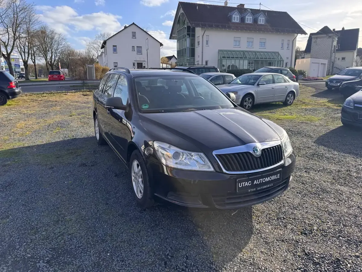 Gebraucht Skoda Octavia Classic 2011 Schwarz Kombi