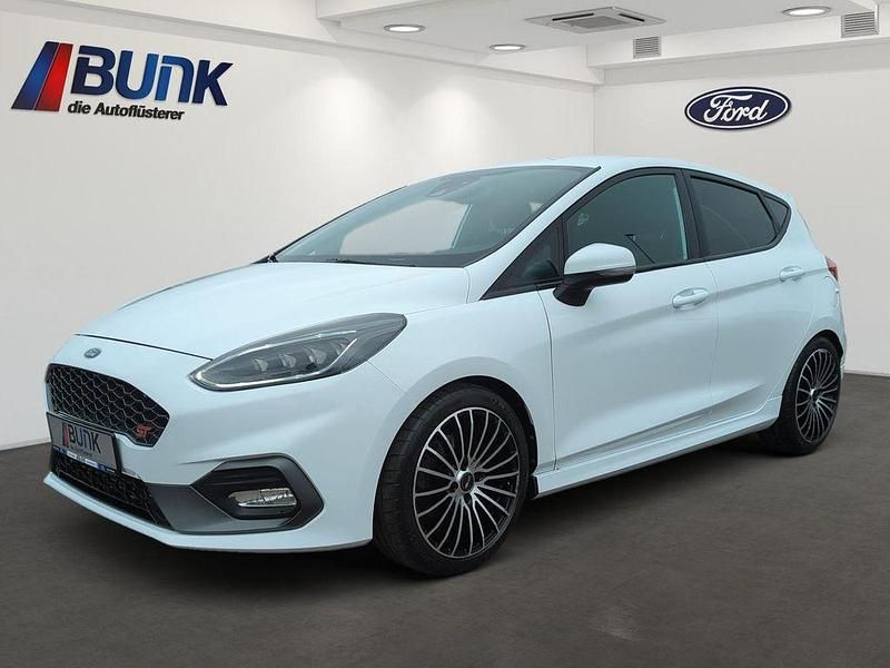Gebraucht Ford Fiesta ST 200 PS (147 kW) 2019 Weiß Kleinwagen