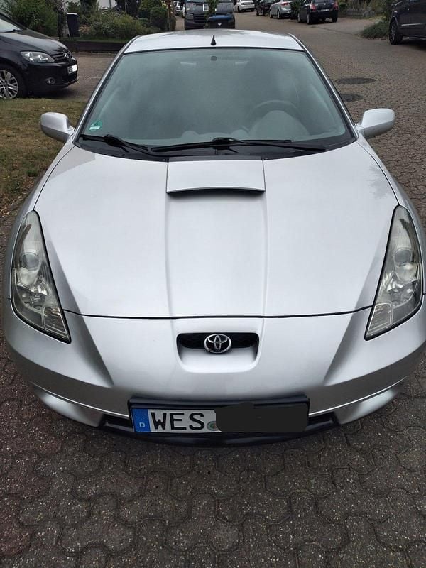 Silber Gebraucht 2000 Toyota Celica Coupé | 4.199 € (Fairer Preis) - Bild 1/4