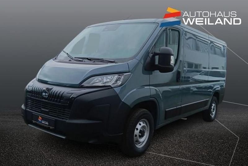Thunder grau Neu 2025 Peugeot Boxer Van | 29.400 € (Guter Preis) - Bild 1/3