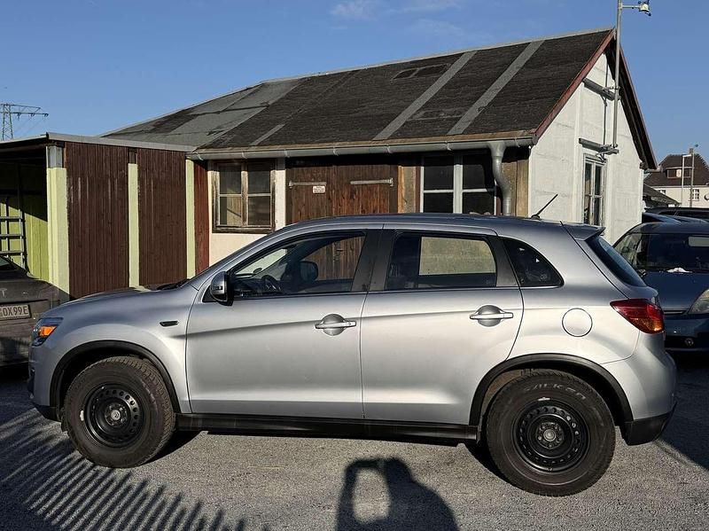 Gebraucht Mitsubishi ASX Diamant Edition 117 PS (86 kW) 2016 Coolsilber (m) SUV