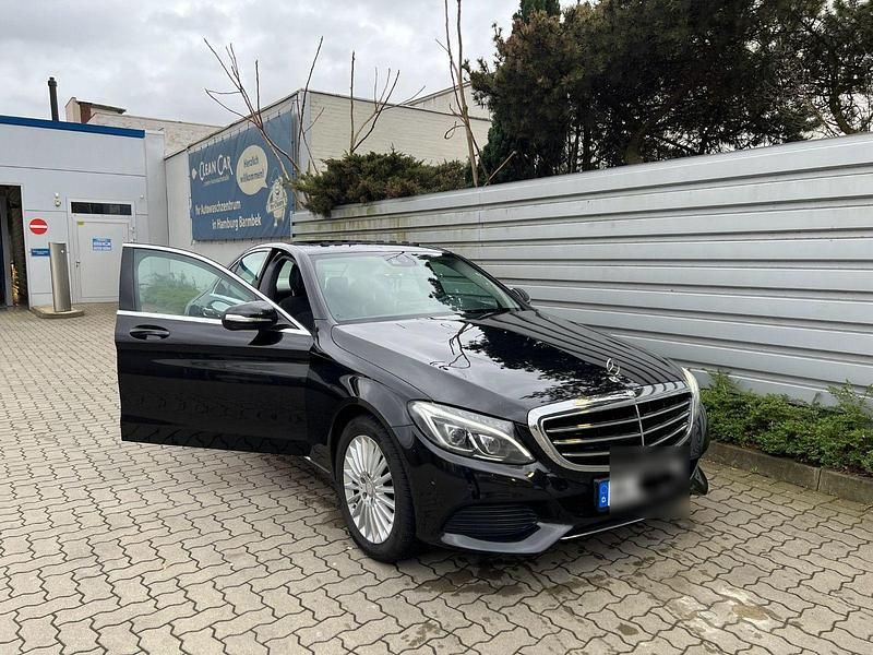 Gebraucht Mercedes C220 170 PS (125 kW) 2014 Schwarz Limousine