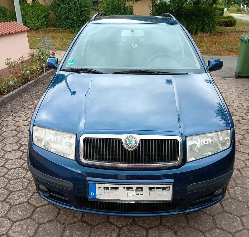 Blau Gebraucht 2006 Skoda Fabia Kombi | 800 € (Superpreis) - Bild 1/4