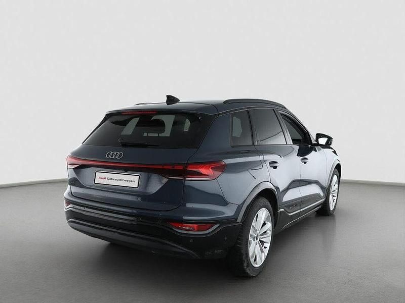 Gebraucht Audi Q6 e-tron Ambiente 185 kW (252 PS) 2025 Plasmablau SUV