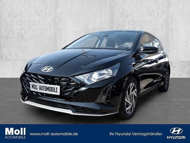Andere farbe Gebraucht 2024 Hyundai i20 Trend Kleinwagen | 22.425 € (Teuer) - Bild 1/2