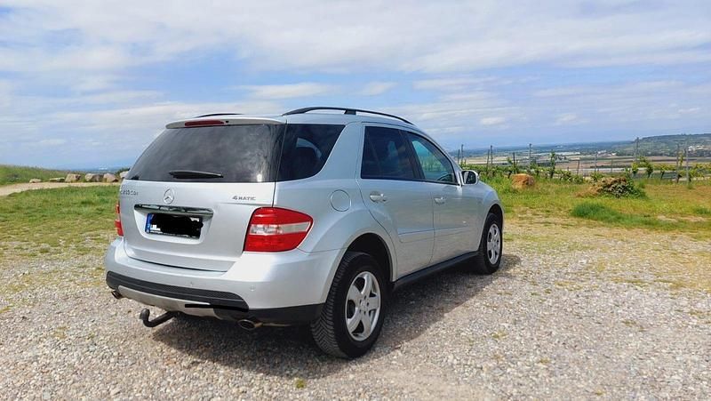 Silber Gebraucht 2008 Mercedes ML280 SUV | 7.700 € (Guter Preis) - Bild 1/4
