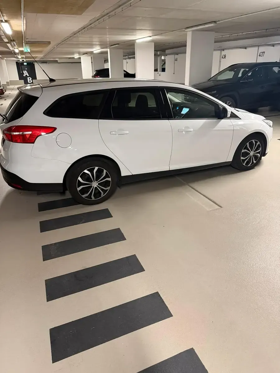 Usata Ford Focus 120 CV (88 kW) 2015 Bianco Station wagon