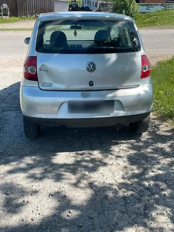Second-hand VW Fox 54 CP (39 kW) 2006 Argintiu Hatchback