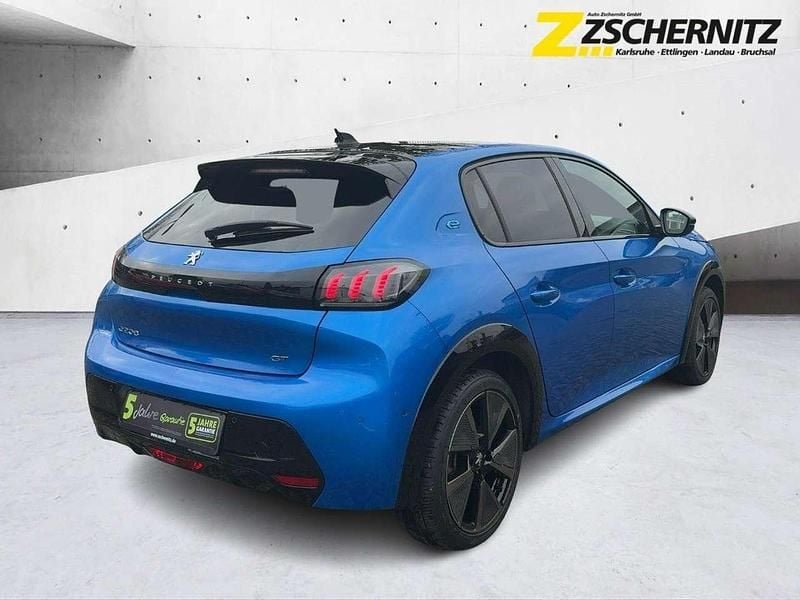 Gebraucht Peugeot 208 GT 100 kW (136 PS) 2022 Blau/typ aussenverkleidung met Kleinwagen