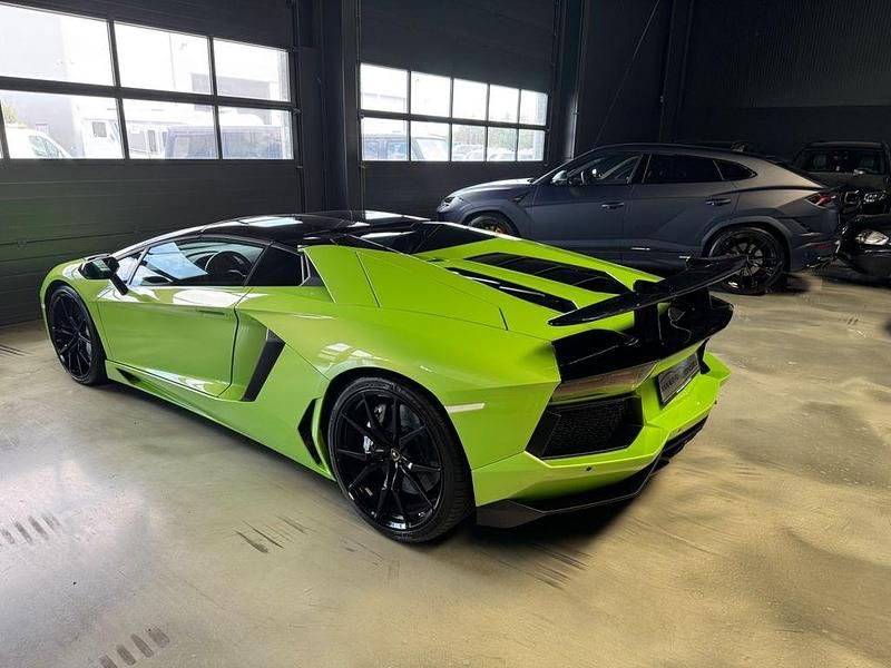 Gebraucht Lamborghini Aventador 700 PS (514 kW) 2015 Verde ithaca Cabrio