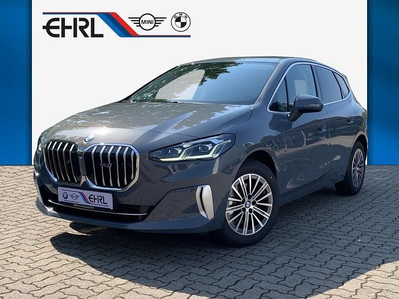Grau Gebraucht 2024 BMW 218 Active Tourer Luxury Line Van / Kleinbus | 33.940 € (Teuer) - Bild 1/4