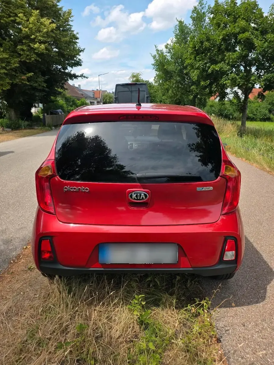 Gebraucht Kia Picanto 70 PS (51 kW) 2015 Rot Kleinwagen