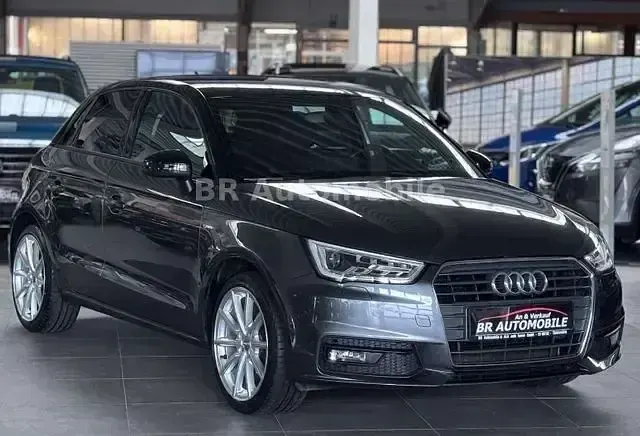 Gebraucht Audi A1 S-line plus 95 PS (69 kW) 2018 Grau Kleinwagen