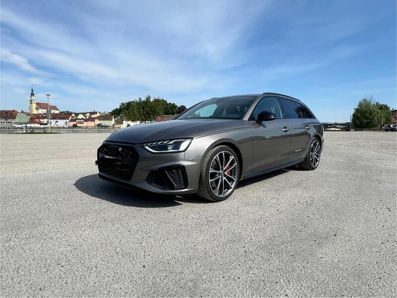 Grau Gebraucht 2019 Audi A4 S-Line Kombi | 37.350 € (Teuer) - Bild 1/4