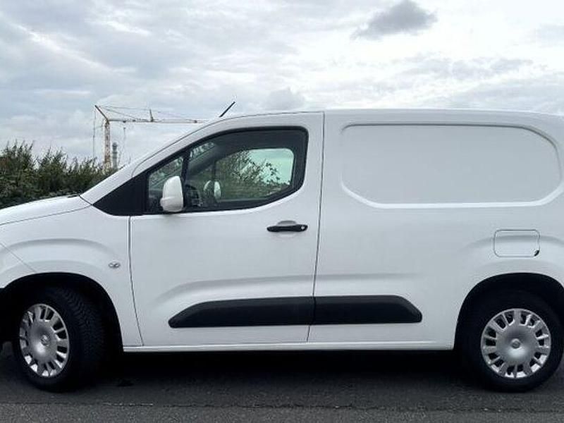 Gebraucht Opel Combo 120 PS (88 kW) 2018 Weiß Van / Kleinbus