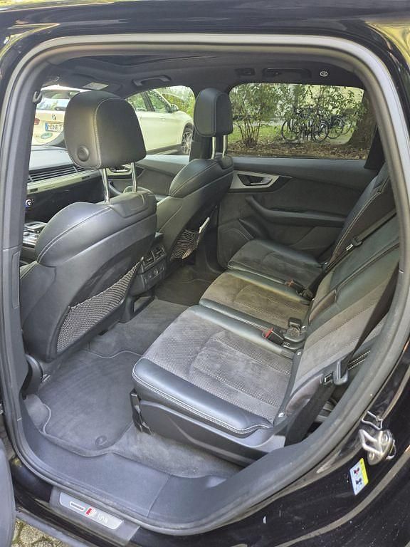 Gebraucht Audi Q7 Ambiente 272 PS (200 kW) 2015 Schwarz SUV