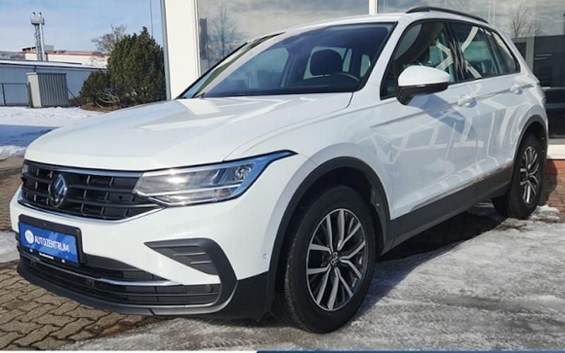 Gebraucht VW Tiguan 150 PS (110 kW) 2023 Pure white SUV