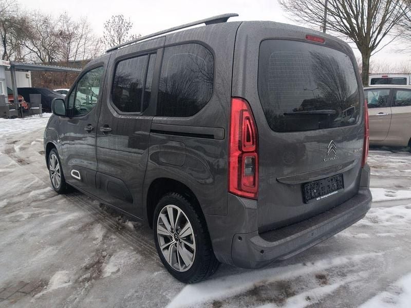 Gebraucht Citroën Berlingo Feel 131 PS (96 kW) 2019 Grau Van / Kleinbus