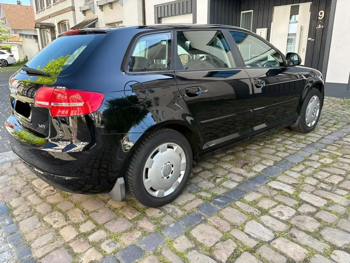 Gebraucht Audi A3 Attraction 125 PS (91 kW) 2009 Schwarz Kleinwagen
