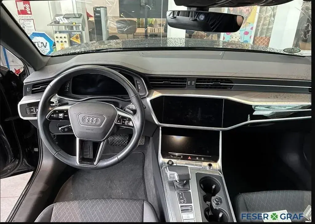 Gebraucht Audi A6 Design 204 PS (150 kW) 2022 Mythosschwarz metallic Kombi