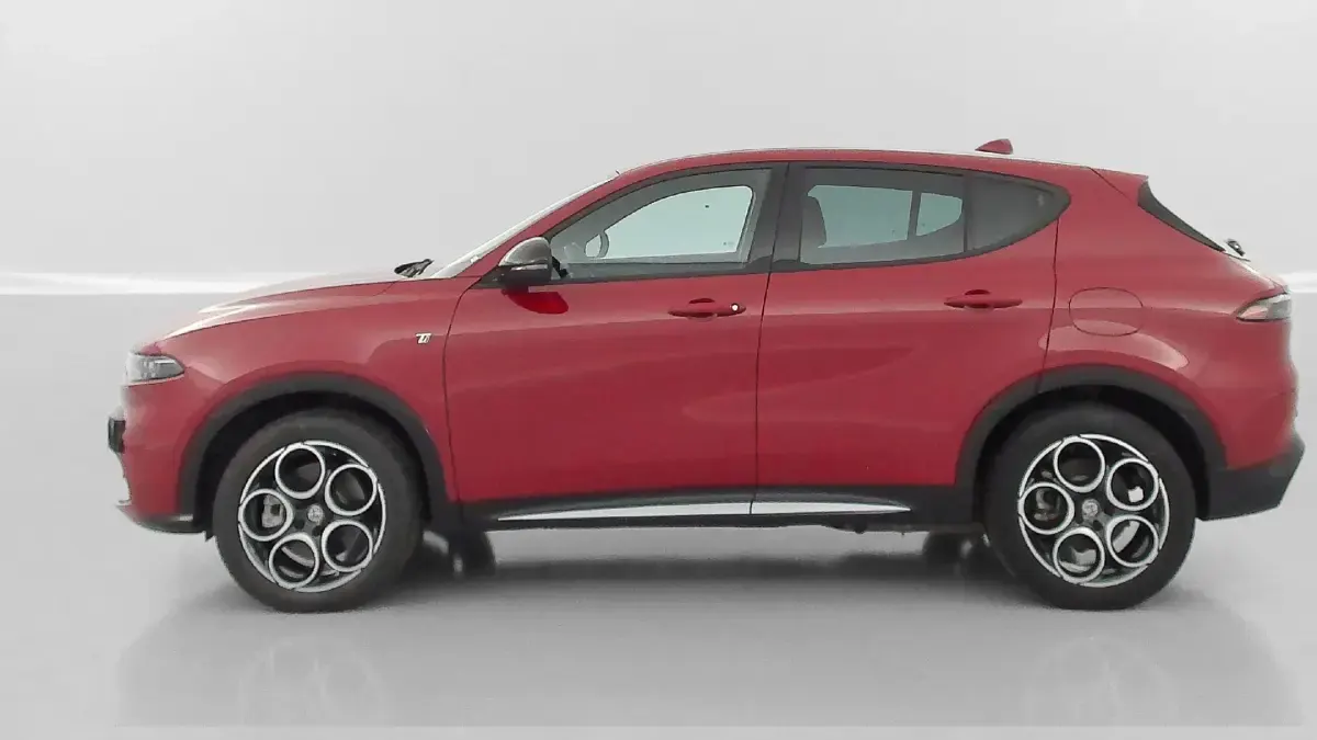 Gebraucht Alfa Romeo Tonale Ti 179 PS (131 kW) 2023 (rouge alfa) SUV