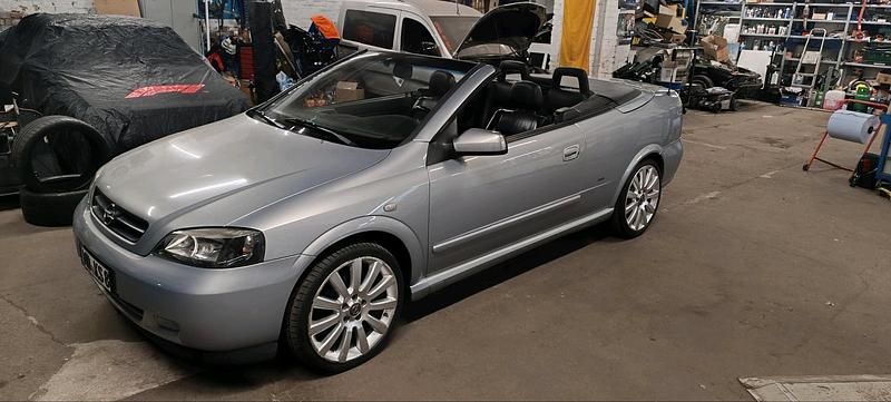 Gebraucht Opel Astra Cabriolet 125 PS (91 kW) 2001 Silber Cabrio