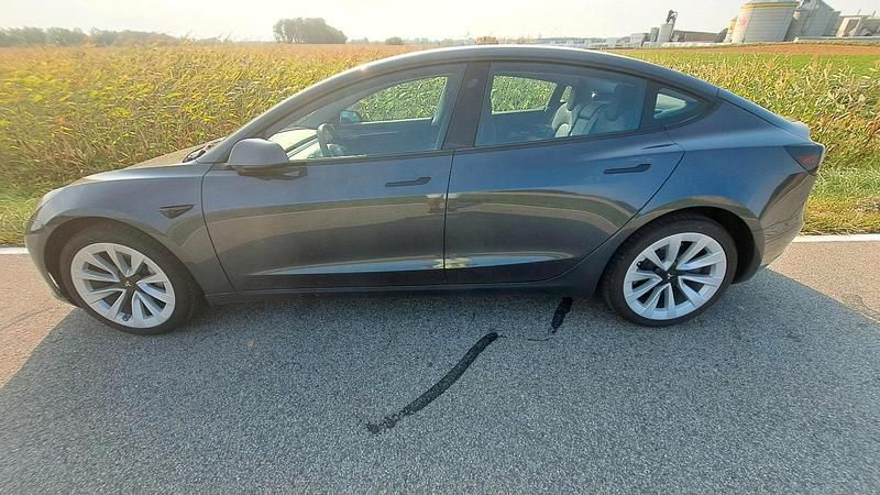 Gebraucht Tesla Model 3 239 kW (325 PS) 2022 Grau Limousine