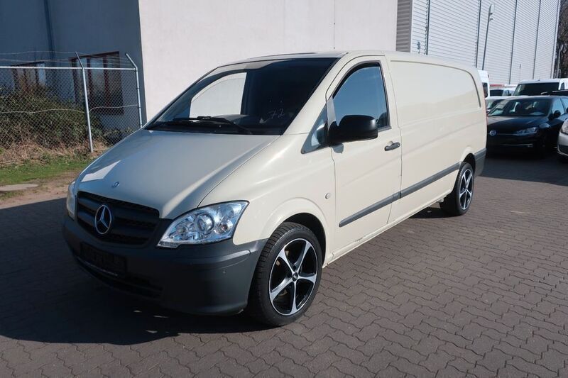 Beige Gebraucht 2012 Mercedes Vito Van / Kleinbus | 7.800 € (Superpreis) - Bild 1/4