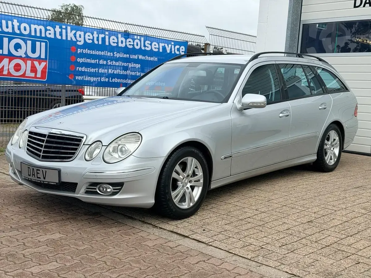Gebraucht Mercedes E200 184 PS (135 kW) 2009 Silber Kombi
