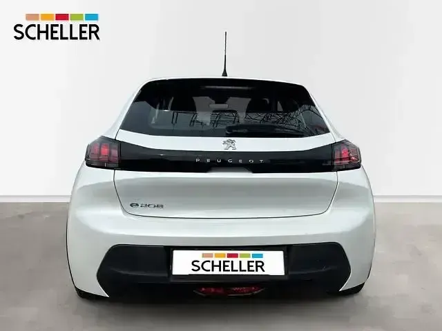 Gebraucht Peugeot e-208 Active 11 kW (15 PS) 2022 Weiss Kleinwagen