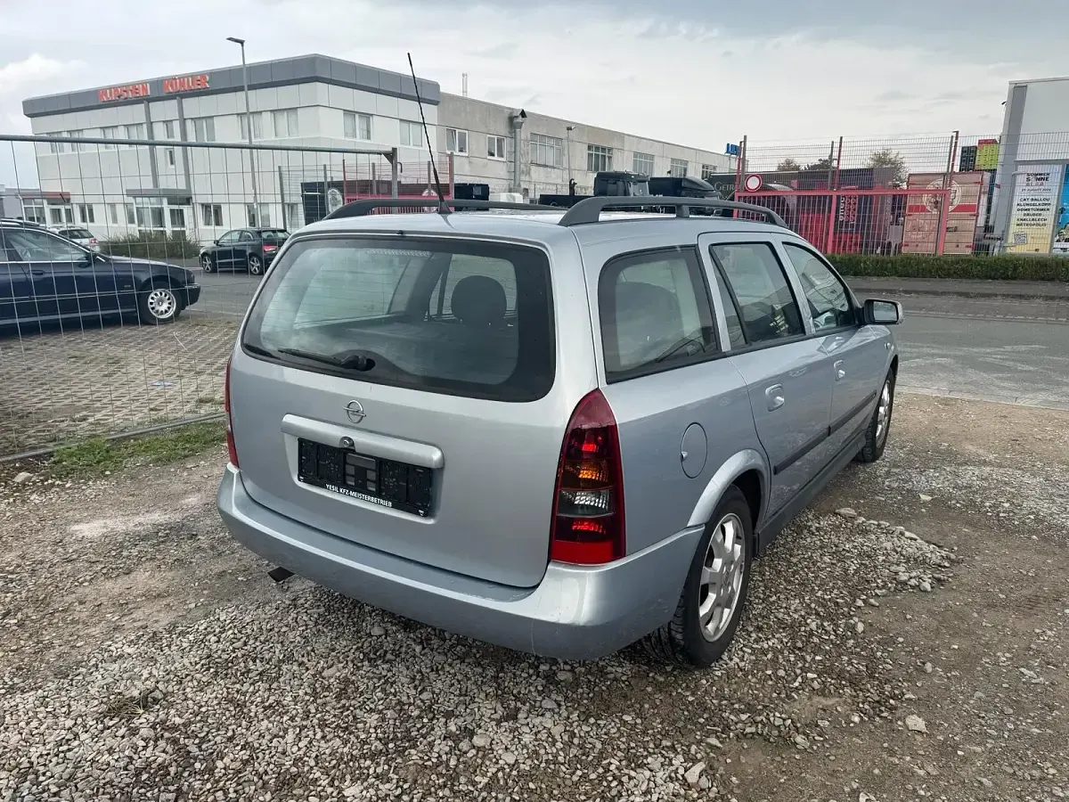 Gebraucht Opel Astra 101 PS (74 kW) 2002 Grau Kombi