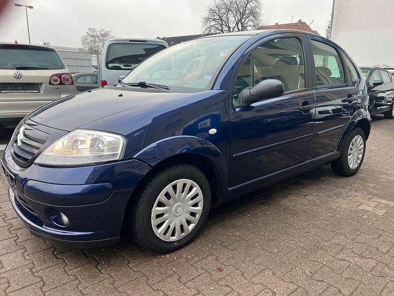 Blau Gebraucht 2004 Citroën C3 Exclusive Limousine | 1.950 € (Fairer Preis) - Bild 1/4
