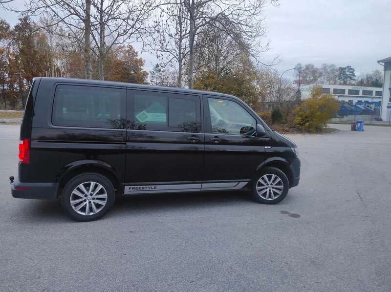 Schwarz Gebraucht 2016 VW T6 Freestyle Van | 33.500 € (Fairer Preis) - Bild 1/4