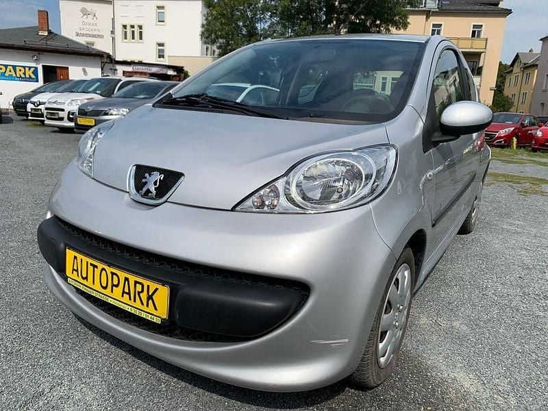 Gebraucht Peugeot 107 Filou 68 PS (50 kW) 2008 Silber Kleinwagen