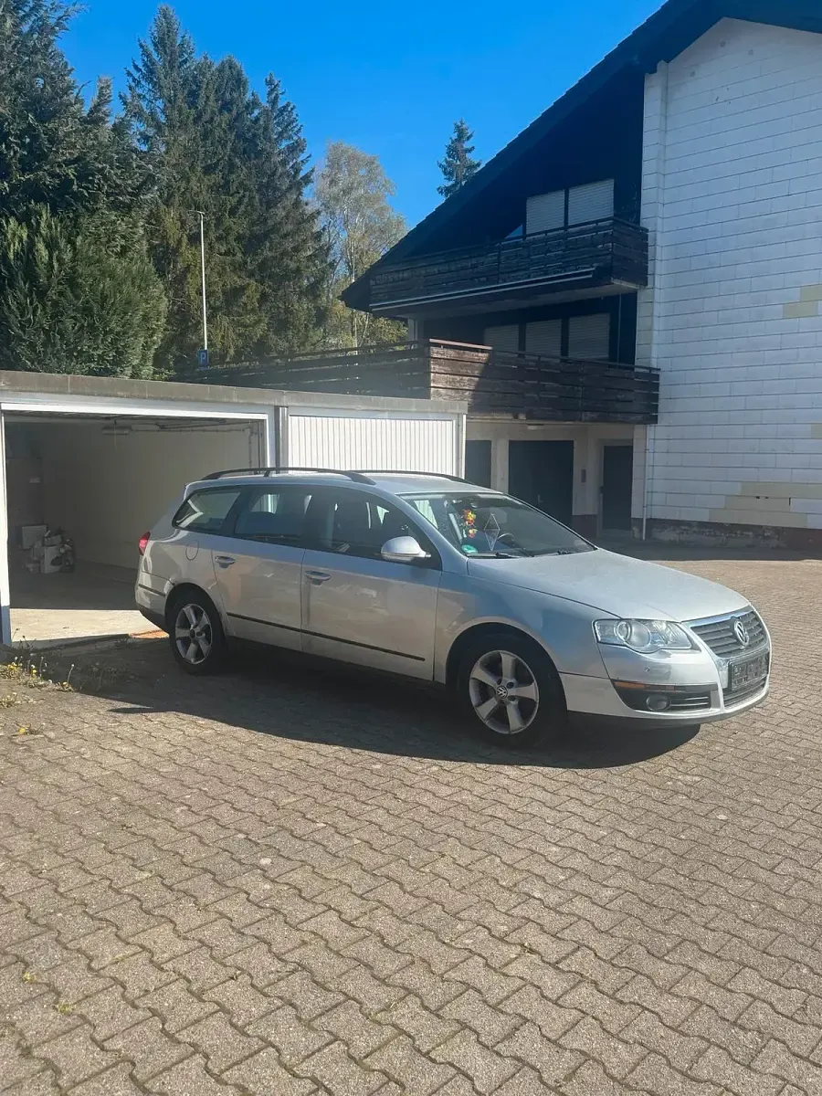 Gebraucht VW Passat 105 PS (77 kW) 2007 Silber Kombi