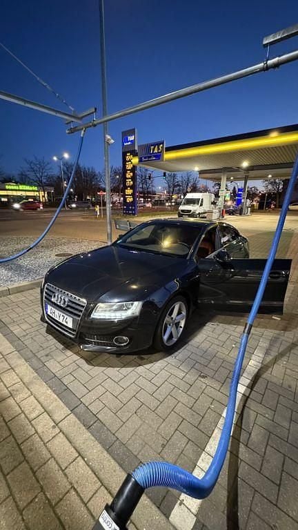 Gebraucht Audi A5 Sportback Sport 179 PS (131 kW) 2010 Schwarz Kleinwagen