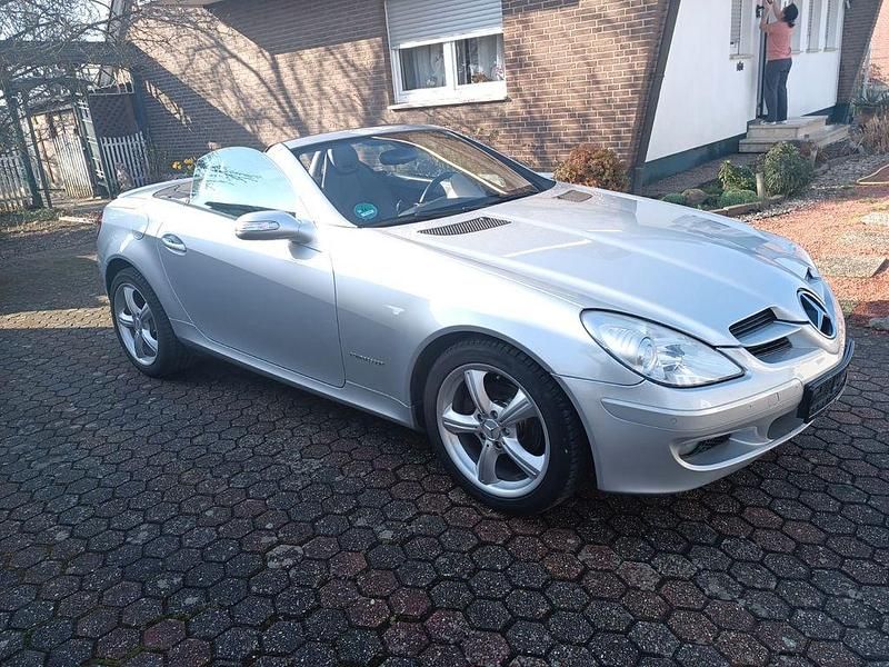 Gebraucht Mercedes SLK200 163 PS (119 kW) 2006 Silber Cabrio
